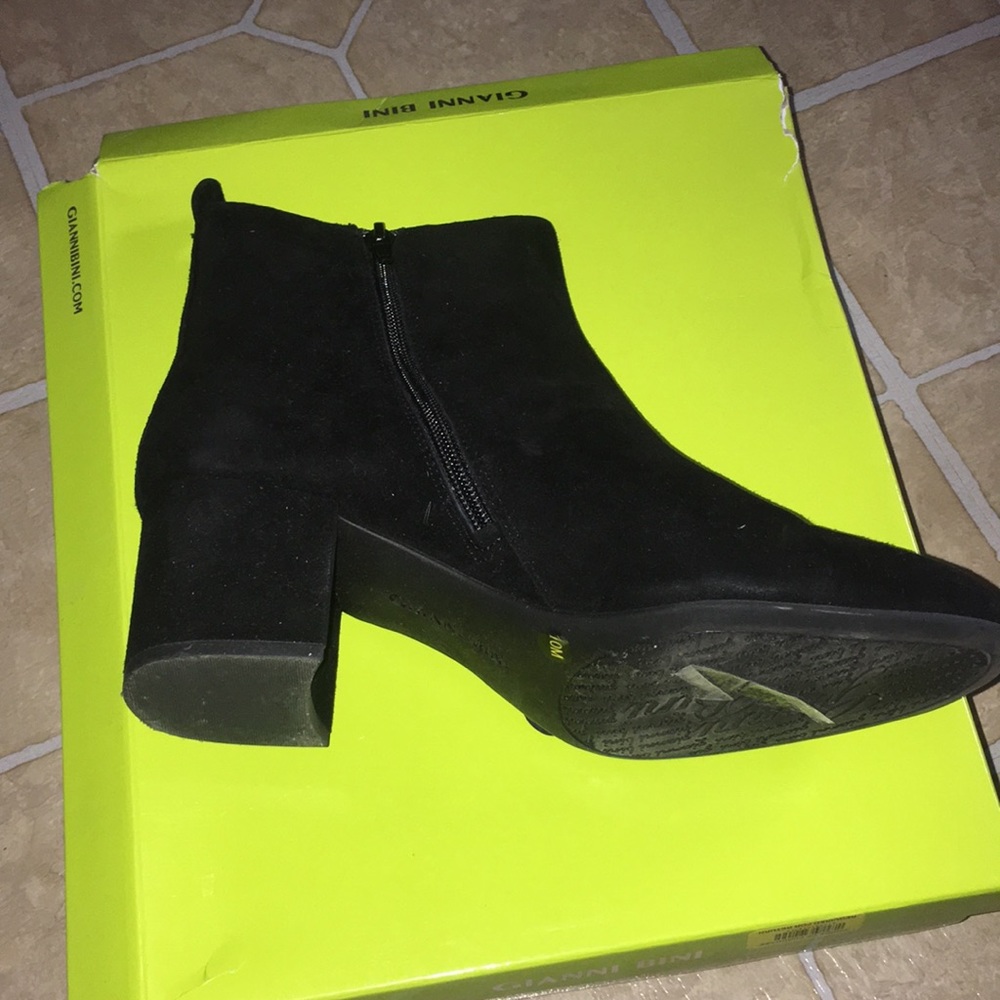 Boots - Picture 3 of 3